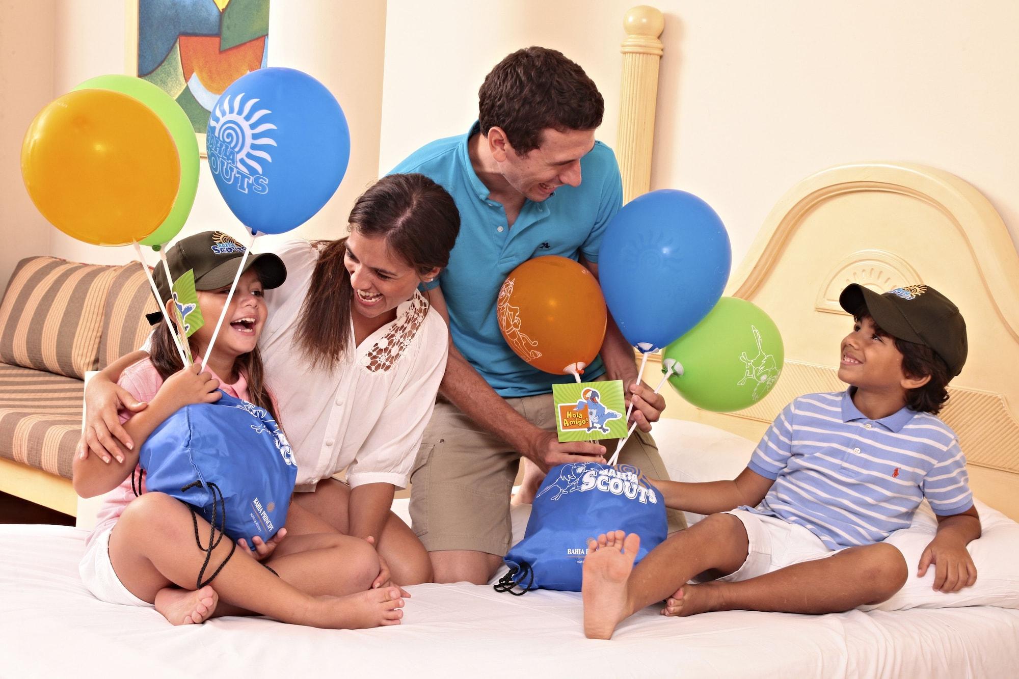 Bahia Principe Grand Bavaro Punta Cana Ngoại thất bức ảnh Family at the resort